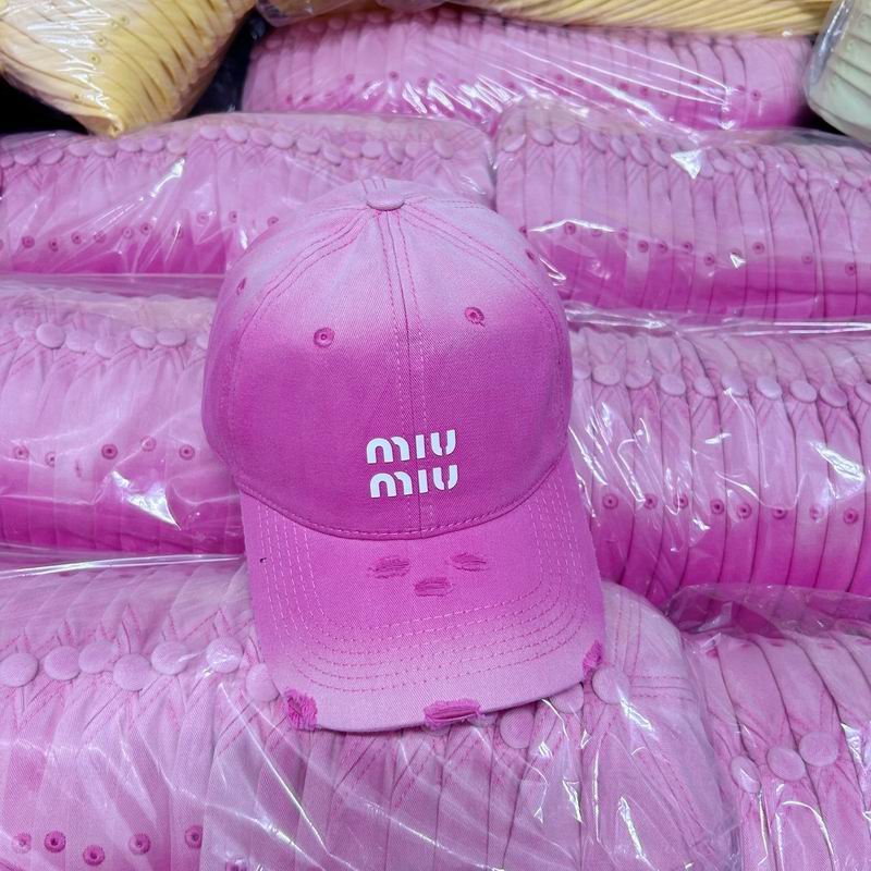 Miumiu Cap dx42